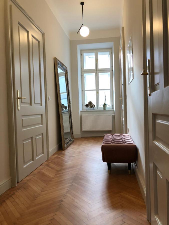 Riverside Apartment Ljubljana Extérieur photo
